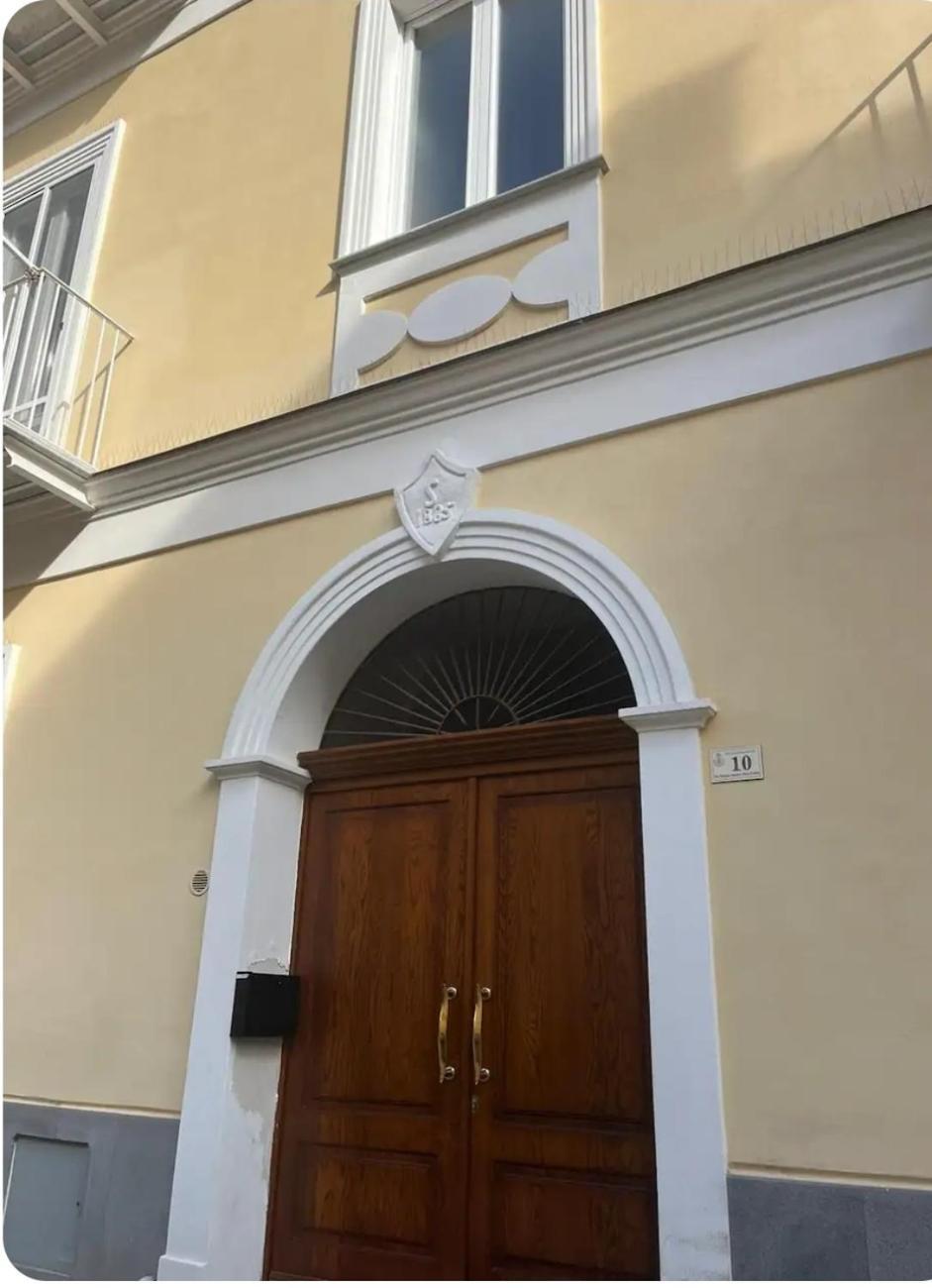 Montemare Apartman Castellammare di Stabia Szoba fotó